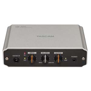 TASCAM US-100<br>Внешний USB аудиоинтерфейс