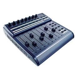 BEHRINGER BCF2000 B-CONTROL FADER<br>MIDI  USB